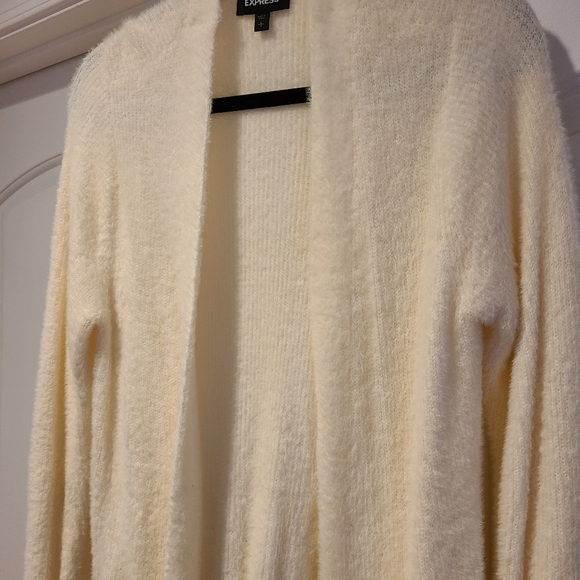 EUC Express Wrap Cardigan - Picture 3 of 7
